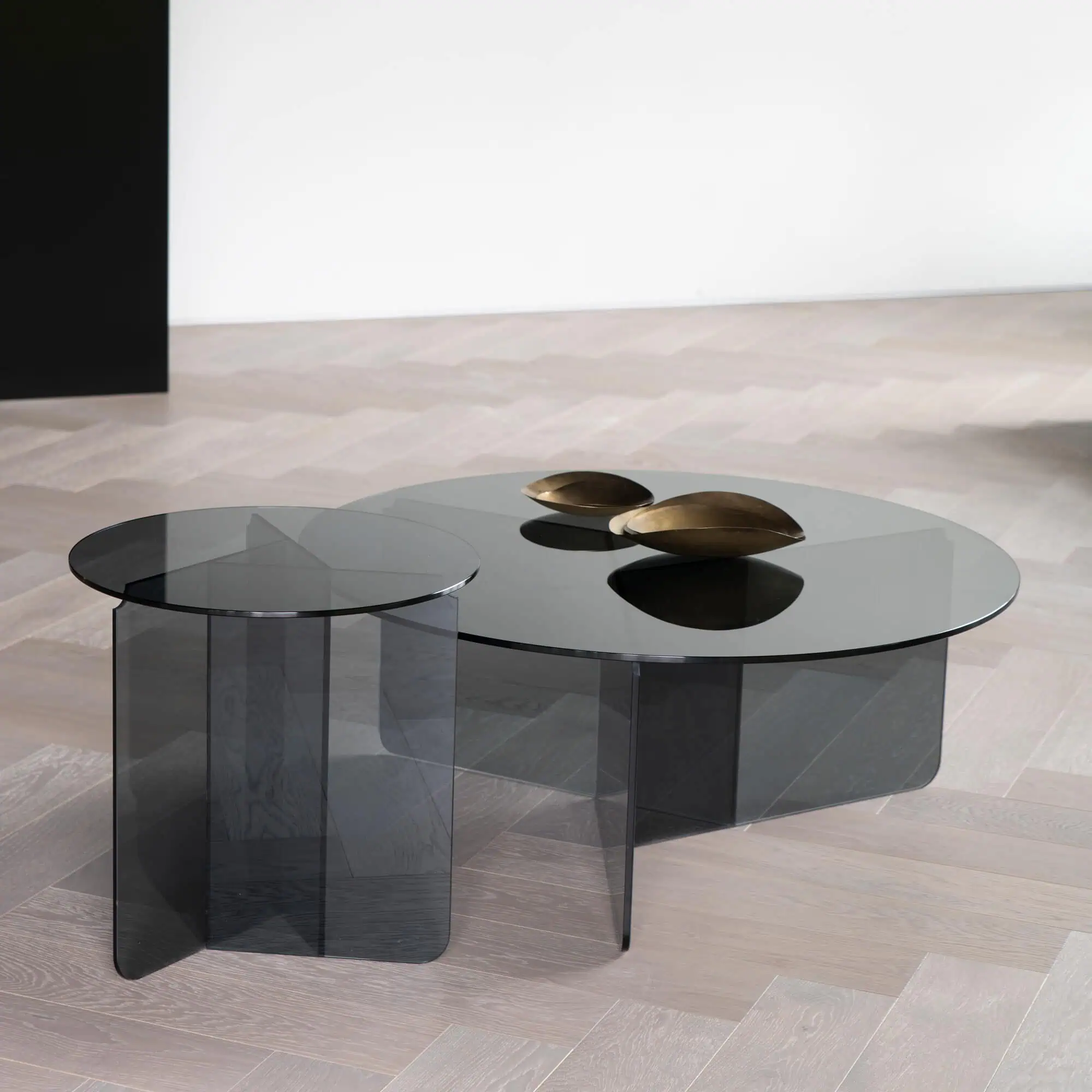 Som Interior Ghost Sehpa